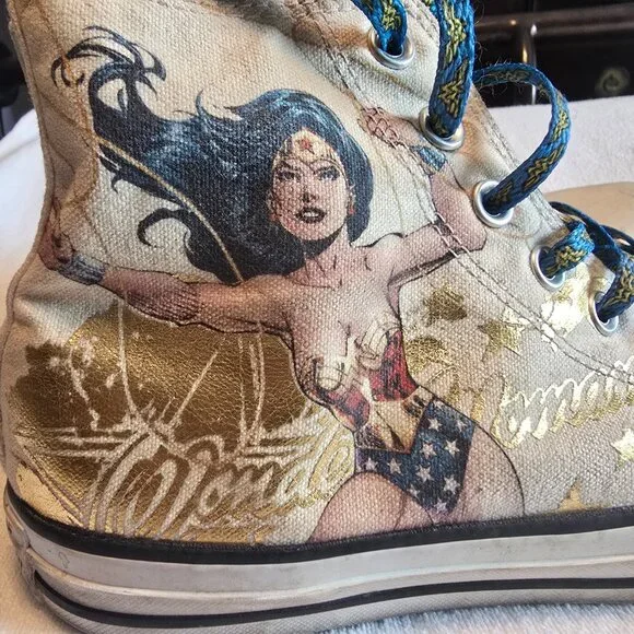 Converse Chuck Taylor All Star DC Comics Wonder Women Mens 8 Women 10 FUN! - Picture 2 of 15